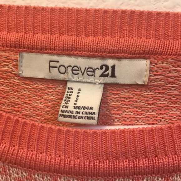 Pattern Sweater. - Picture 3 of 3